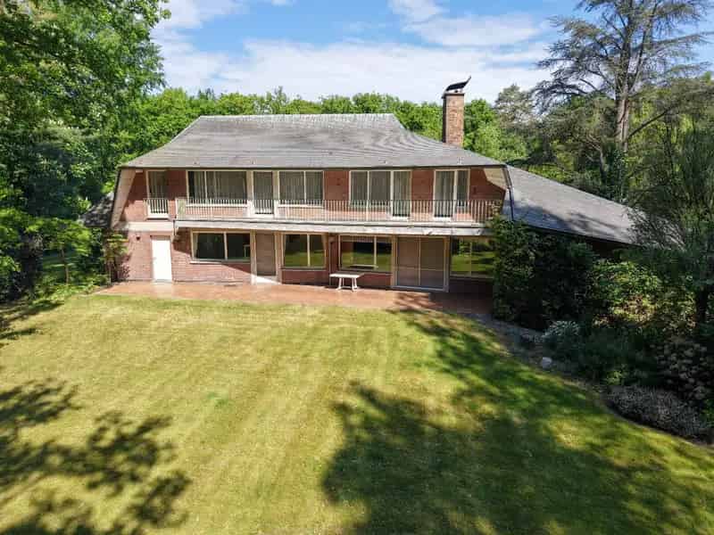 Huis te huur Schilde: 5 slaapkamers, grote tuin, dubbele garage