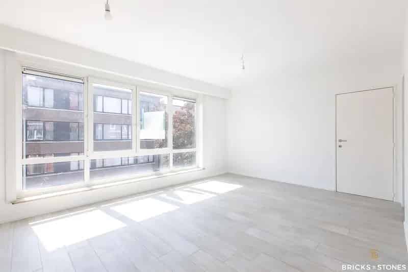 Appartement te koop Merksem 2 slaapkamers terras