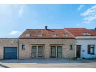 Huis te koop Hautrage - 4 slaapkamers, garage, rustige ligging