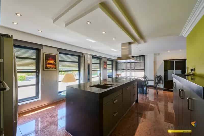 Huis te koop Balen 7 slaapkamers 266m²