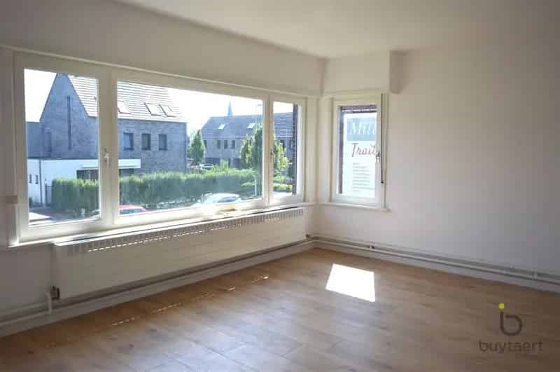 Gerenoveerde woning met tuin te Nieuwmoer!