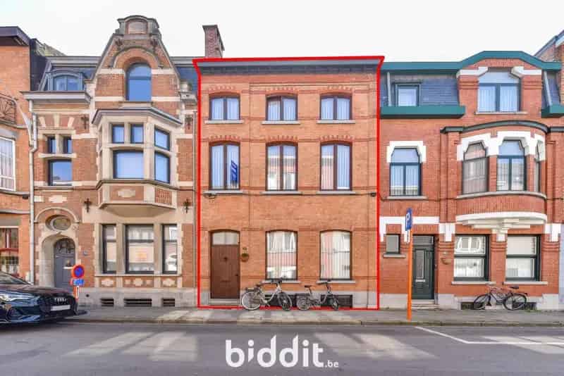 CHARMANTE HERENWONING