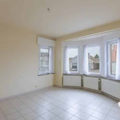 Villa met 5x slpk te Westende