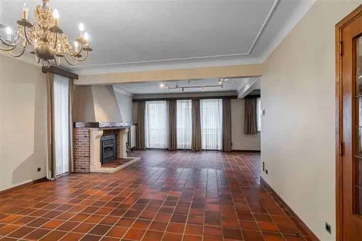 Appartement Te Koop Edegem 228m² 4 slaapkamers Ruim Terras Garage