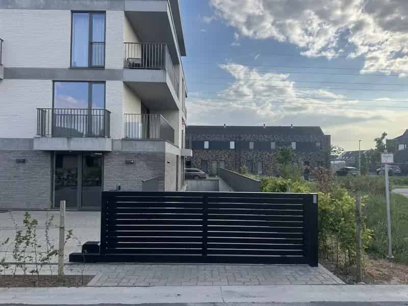 Overdekte Staanplaats te Huur Rumbeke