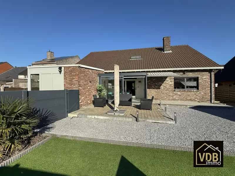Riante woning - open bebouwing - met loods