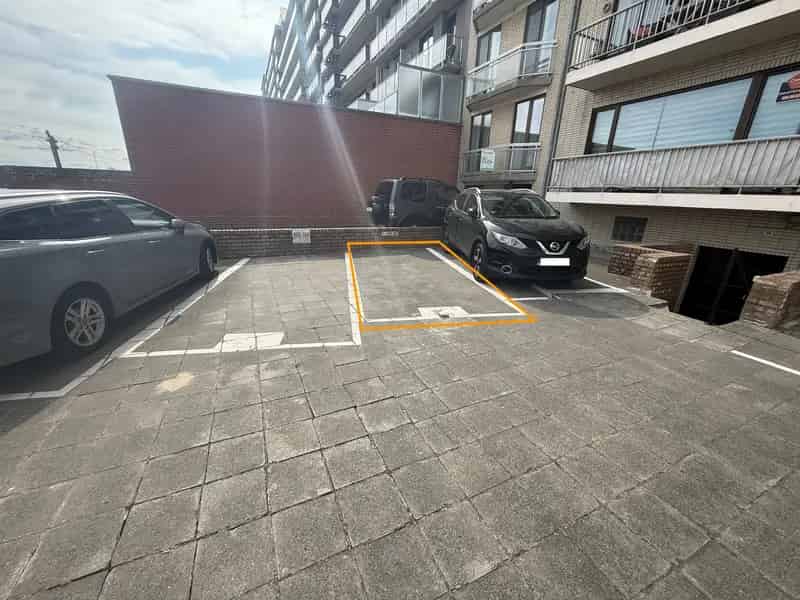 Buitenstaanplaats te koop te Middelkerke