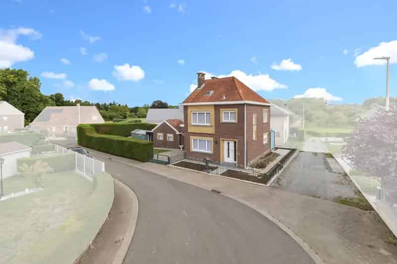 Ruime landelijk gelegen woning met veel potentieel