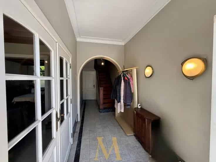 Huis Te Koop Kuurne: Ruime Burgerwoning met 4 slaapkamers