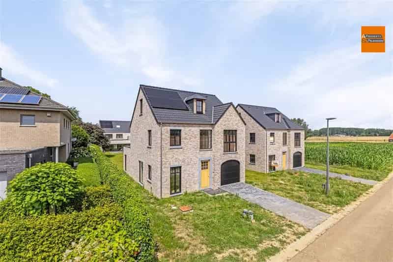 Nieuwbouwwoning met 4 slaapkamers