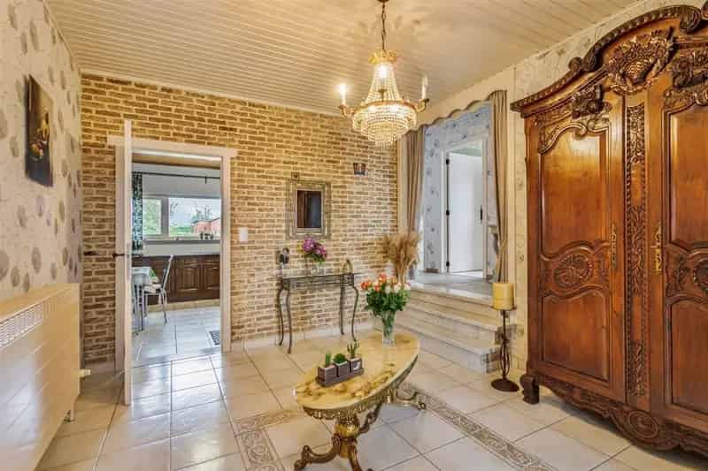 Instapklare woning, 3slk, met weiland 52a