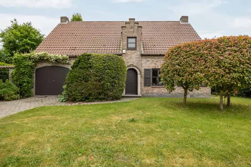 Huis te koop: 3 slaapkamers, garage, tuin, rustige buurt