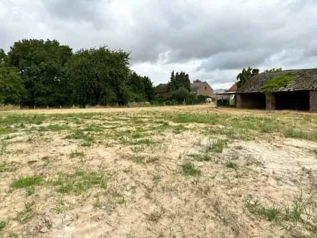Prachtige bouwgrond HOB op 4a 89ca