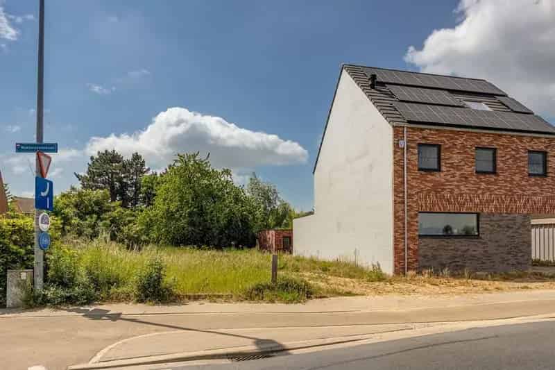 Zuidwest Georiënteerde Bouwgrond Hob