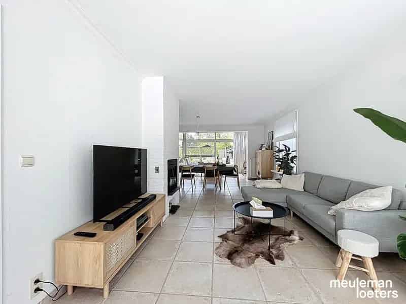 Ruime woning op fantastische locatie