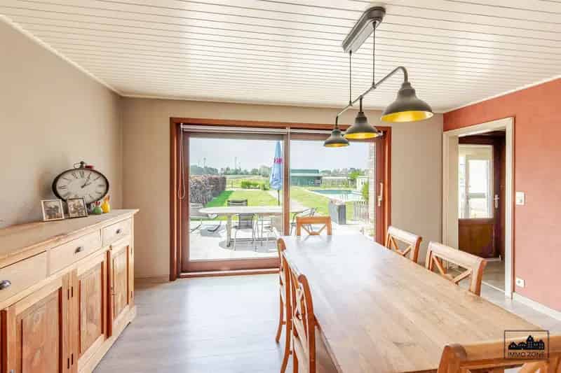 Ruime open bebouwing op riant perceel met mogelijkheden!