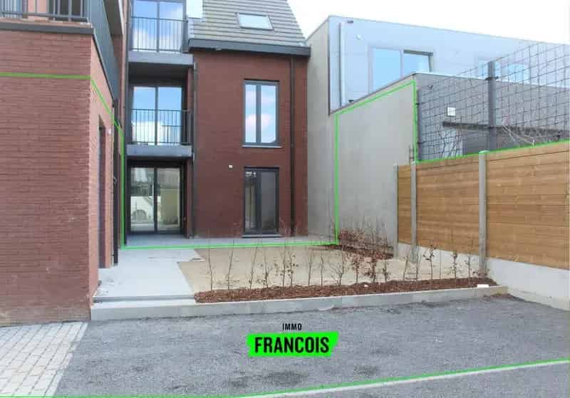 EERSTE BEZOEKDAG VOLZET! Goed gelegen appartement met tuin en staanplaats