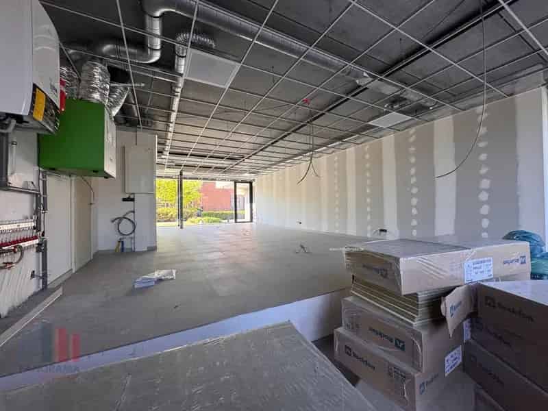 Nieuwbouw handelspand te huur in Kapellestraat Tielt