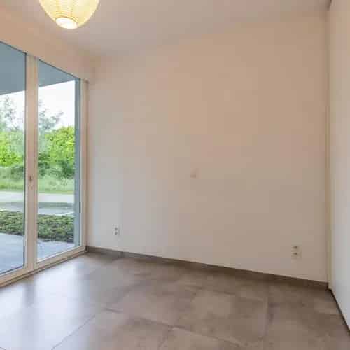 Zeer recent gelijkvloers appartement met 2 slaapkamers