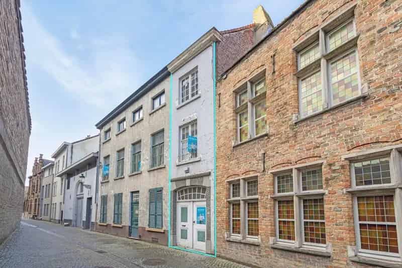 Huis te Huur Brugge: Charmante woning te renoveren