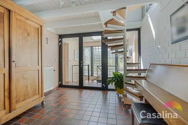 4-gevel woning met een prachtige tuin