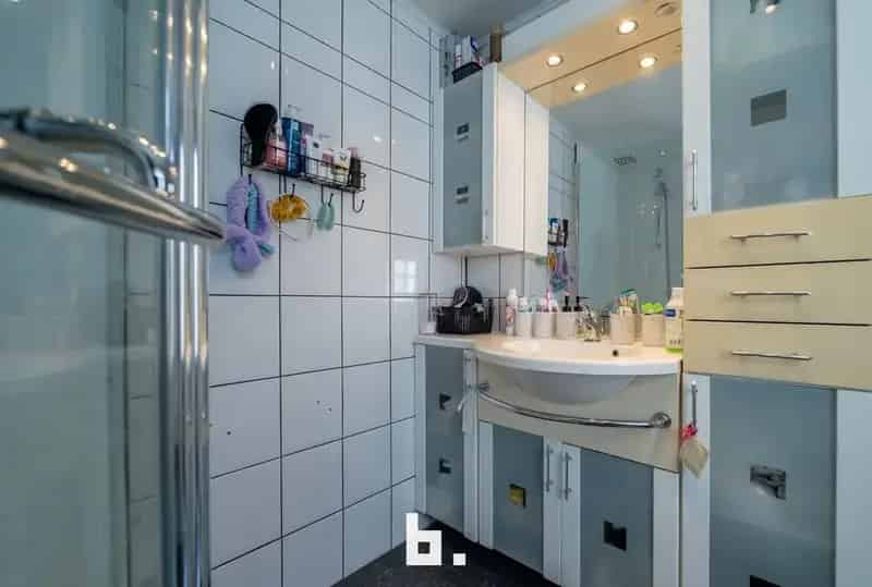 Gezellige woning met grote garage en tuin