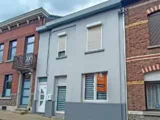 Huis te Koop Vivegnis - Ruime woning nabij winkels en openbaar vervoer