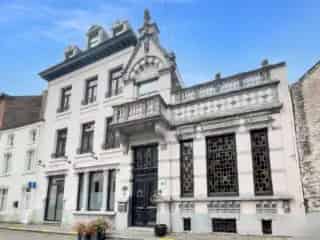 Huis te koop Fosses la Ville - Gerenoveerd pand met tuin
