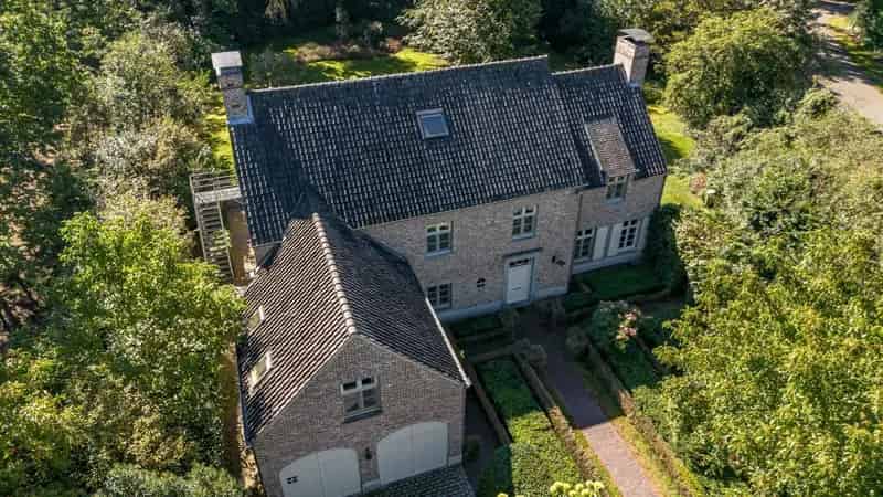 Huis te huur: Luxe Villa 7 slaapkamers 3 badkamers Grote Tuin