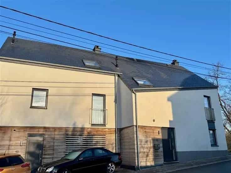 Huis Te Koop 5 Slaapkamers Nabij LLN