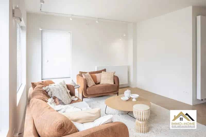 Ruime halfopen bebouwing met luxe afwerking