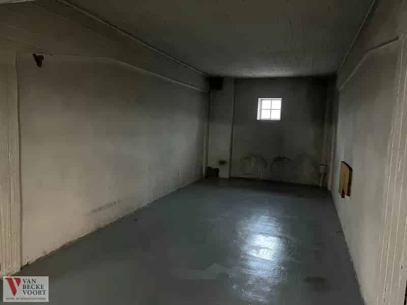 Garagebox 122