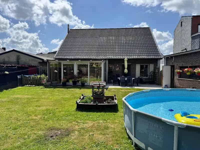 Woning met 3 slaapkamers en garage te Ichtegem