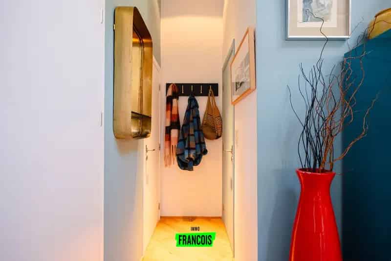 Penthouse  140 m² met groot terras 75m² , 2 slaapkamers en garage in Sint-Jans-Molenbeek