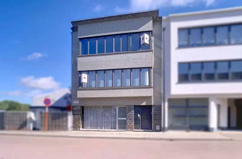 Zéér ruime én Karaktervolle Woning met 3 SLPK én tuin!