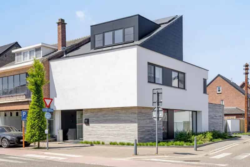 Energiezuinige Patiowoning 3 slaapkamers  Bureau Hobbykamer Dubbele Carport