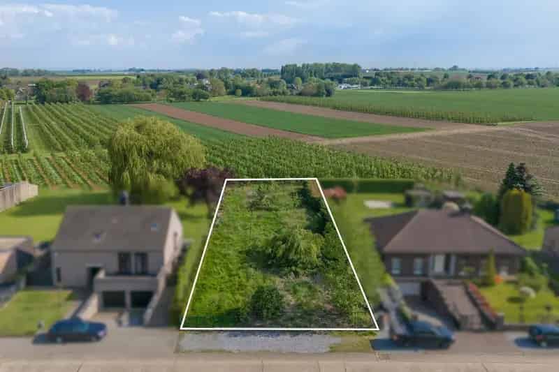 Riant bouwperceel OB, met weids uitzicht