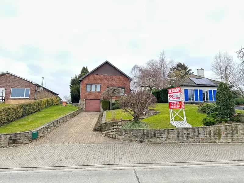 Ruime en rustig gelegen woning met prachtige tuin en bouwland in Tongeren