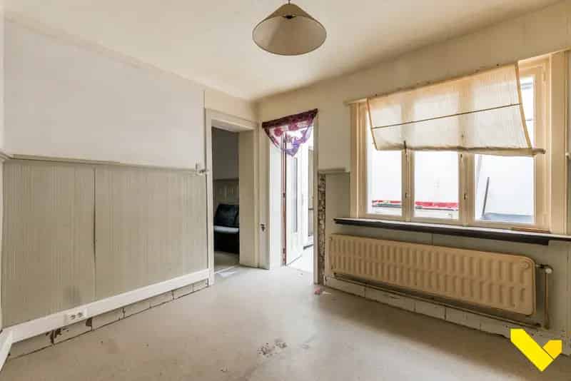 Renovatiewoning Op Topligging Centrum Geel!
