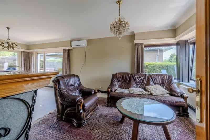 Te renoveren woning met 3 slpk op 6a 85ca