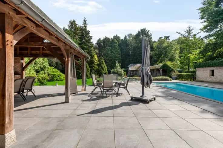 Villa te koop Brasschaat - 3200m² - gerenoveerd - zwembad