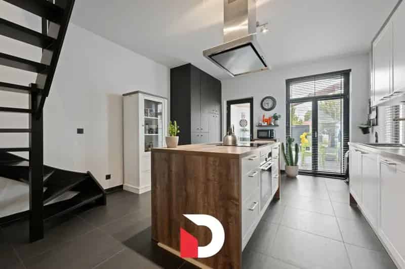 Charmevolle stadswoning gelegen op een schitterende locatie in hartje Brugge.