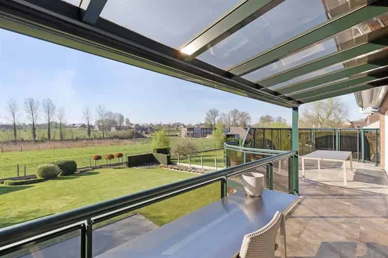 Ruime villa te huur in groene omgeving