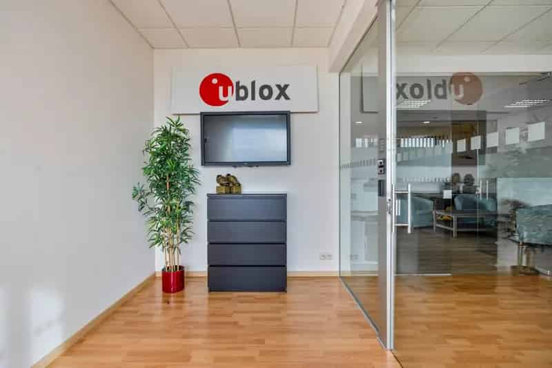Kantoor te koop in het industriepark te Haasrode/Heverlee met 14 parkings - opp. 626 m² - verkoop van aandelen