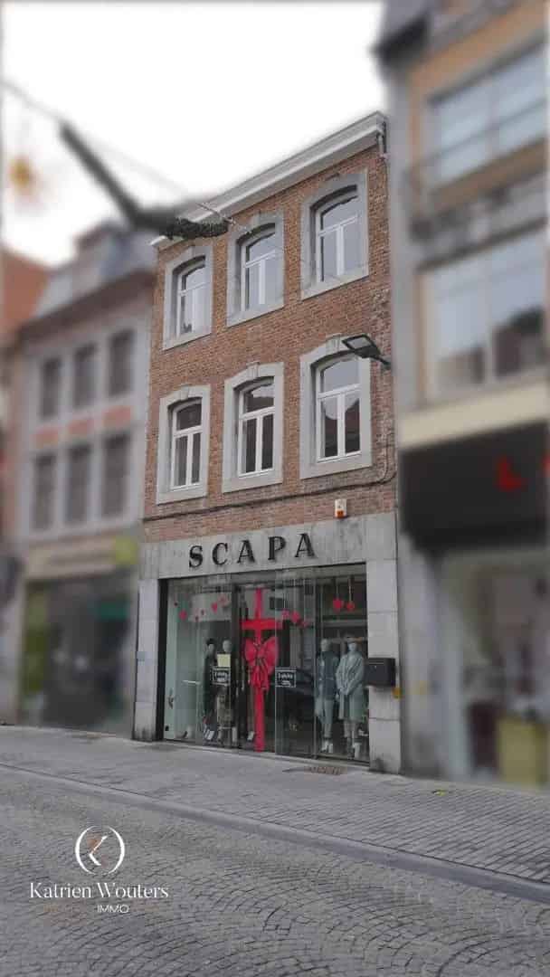 Historisch handelspand op commerciële TOP-locatie in hartje Sint-Truiden