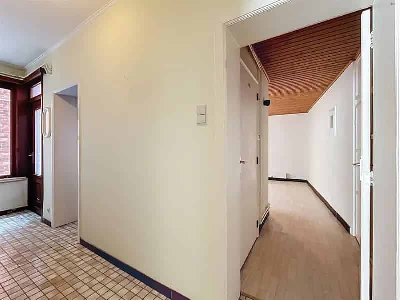 Ruime woning met garage op perceel van 512 m²
