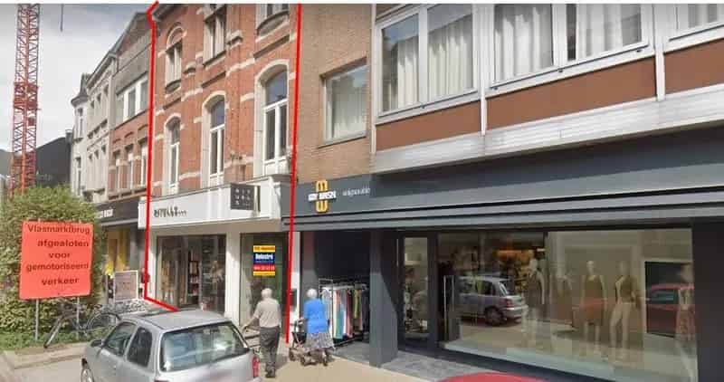 TOP GELEGEN COMMERCIEEL PAND BRUSSEL