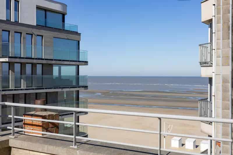 Penthouse Koksijde Zeezicht 2 Terrassen Recente Renovatie