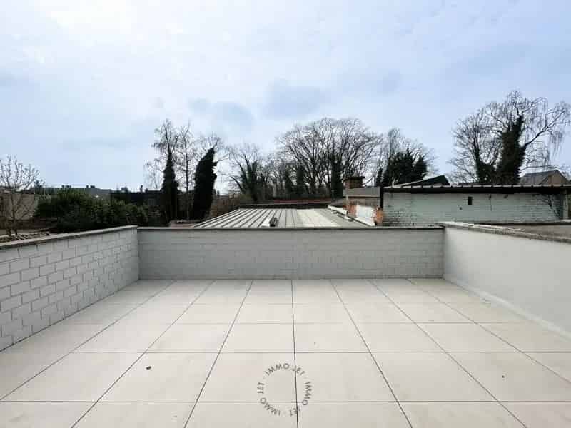 Ruime woning 3 slaapkamers garage nabij centrum
