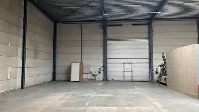 Magazijn te huur in Diksmuidesteenweg 17, Hooglede - Dewaele